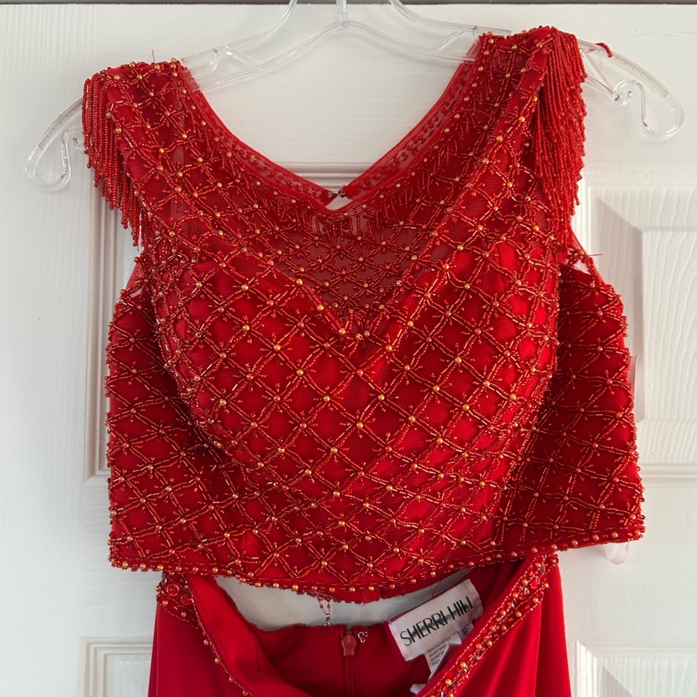 SHERRI HILL RED TWO PEICE DRESS 6 - Picture 7 of 9